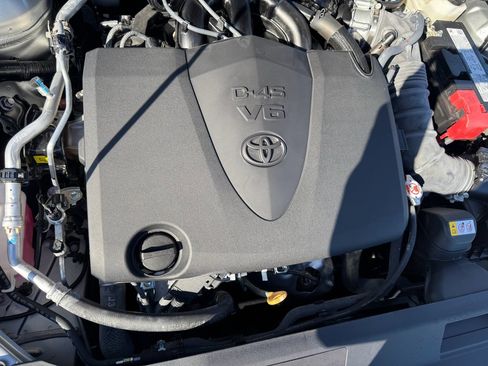 Used 2024 Toyota Camry XSE image 32