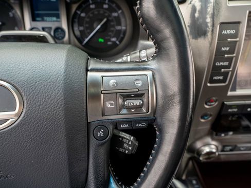 Used 2018 Lexus GX 460 Luxury AWD/4WD image 34