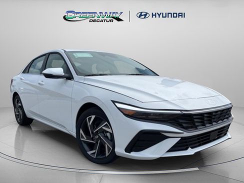 New 2025 Hyundai Elantra Limited image 2