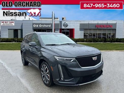 Used 2023 Cadillac XT6 Sport w/ Platinum Package image 3