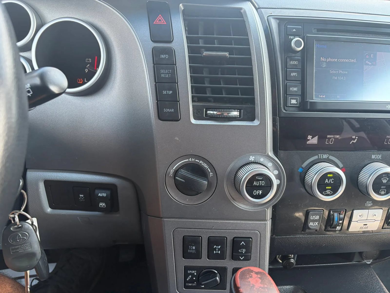 Used 2015 Toyota Sequoia Platinum AWD/4WD image 16
