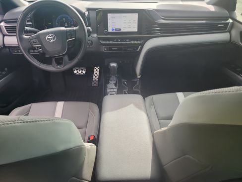 Certified 2025 Toyota Camry SE FWD image 14