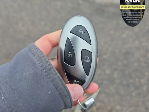 Used 2025 Hyundai Santa Fe Limited image 29