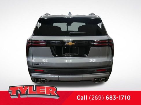 New 2025 Chevrolet Traverse LT w/ Driver Confidence Package image 7