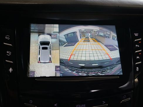 Used 2016 Cadillac Escalade Luxury AWD/4WD image 9