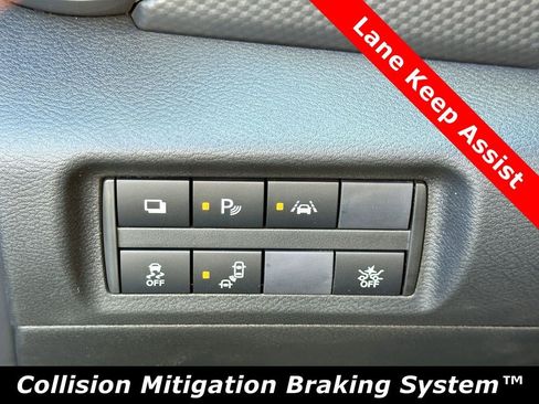 Certified 2025 Nissan Kicks Play S FWD image 6