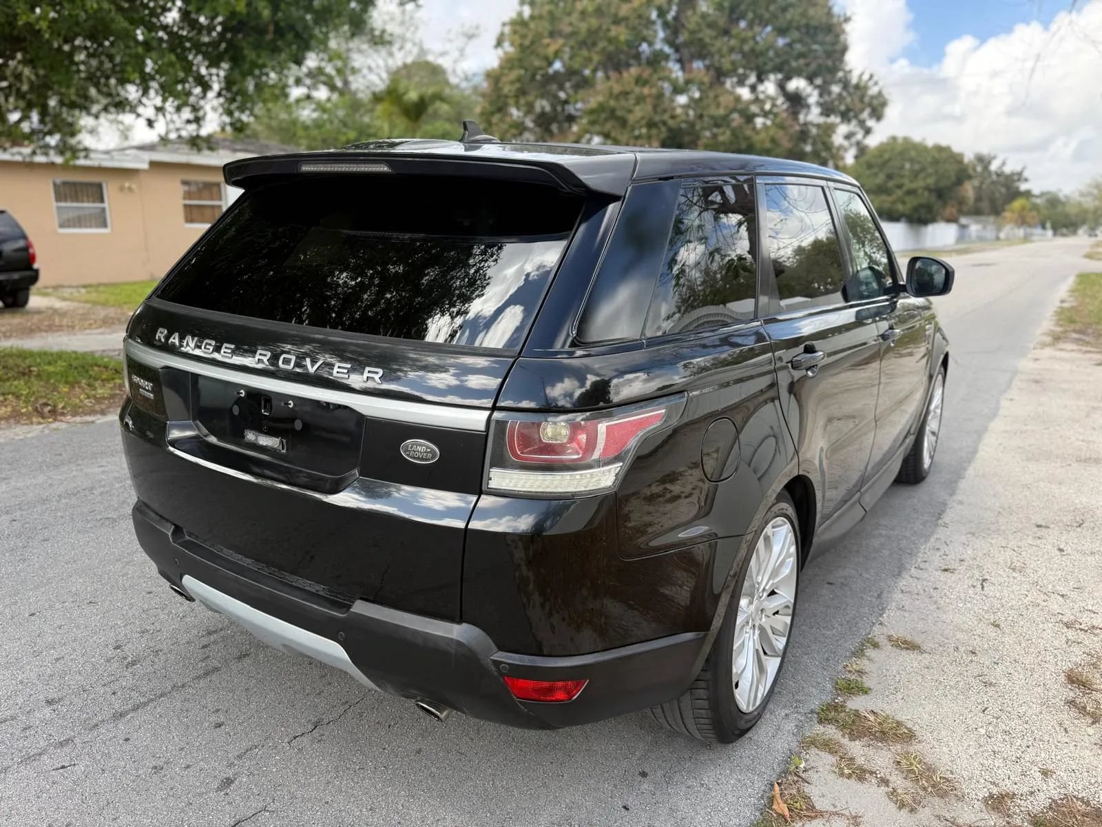 Used 2016 Land Rover Range Rover Sport HSE AWD/4WD image 7