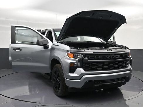 Used 2026 Chevrolet Silverado 1500 Custom w/ Turbomax Blackout Package image 32