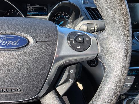 Used 2013 Ford Escape SEL image 16