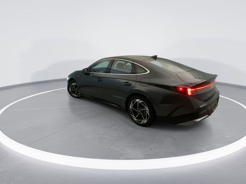 Used 2024 Hyundai Sonata SEL w/ Convenience Package image 4