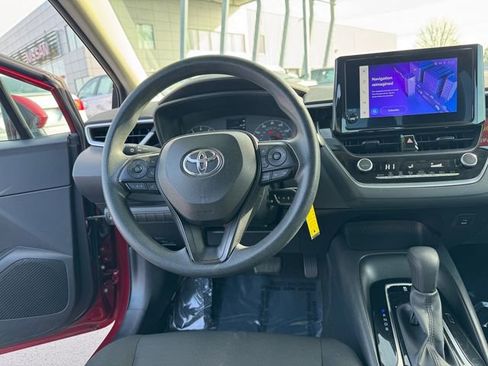 Used 2024 Toyota Corolla LE image 12