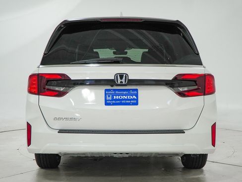 New 2026 Honda Odyssey EX-L image 8