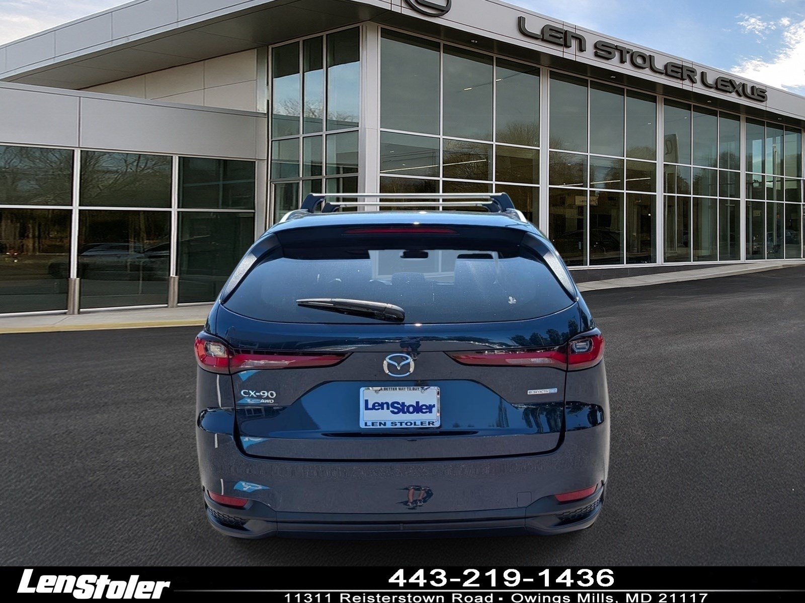 Used 2024 MAZDA CX-90 Plug-In Hybrid w/ Preferred AWD/4WD image 4