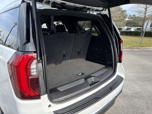 Used 2025 GMC Yukon Denali image 12