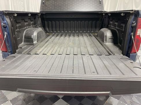 Used 2022 Chevrolet Silverado 1500 LT image 8