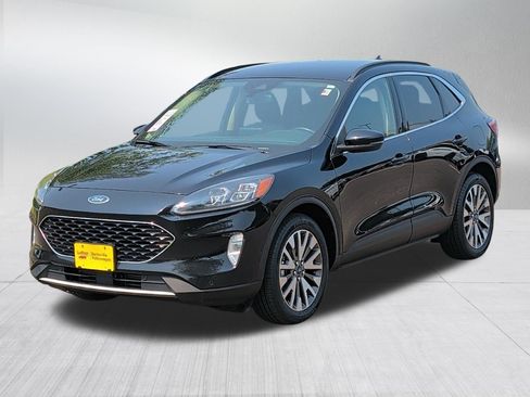 Used 2020 Ford Escape Titanium AWD/4WD image 3