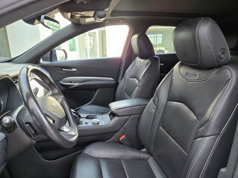 Used 2022 Cadillac XT4 Premium Luxury FWD image 27