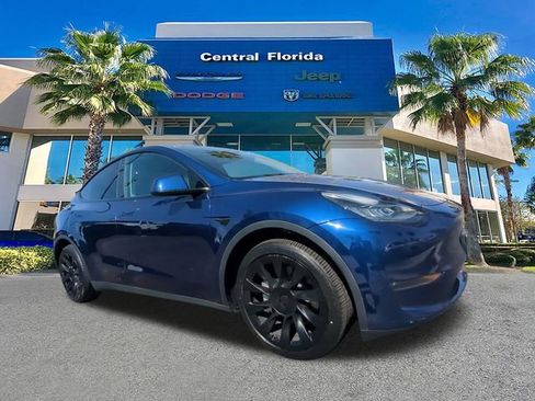 Used 2023 Tesla Model Y Long Range image 2