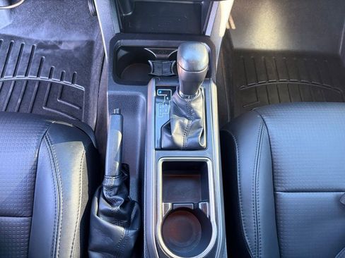 Used 2022 Toyota Tacoma TRD Off-Road w/ TRD Premium Off Road Package image 23