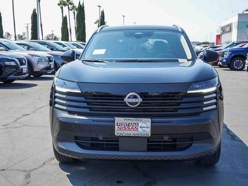 New 2026 Nissan Kicks SV image 2