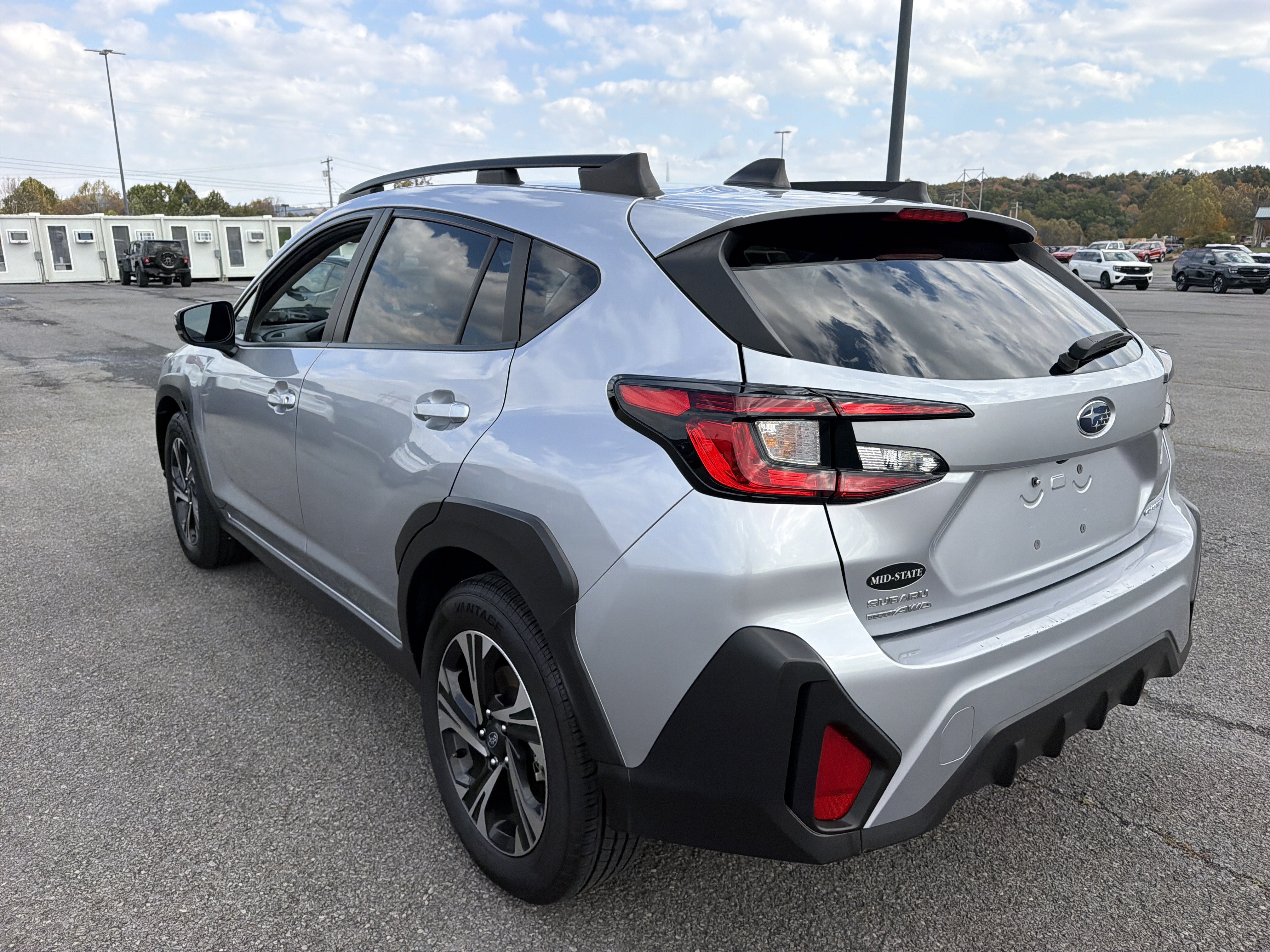 Used 2025 Subaru Crosstrek 2.5i Premium AWD/4WD image 6