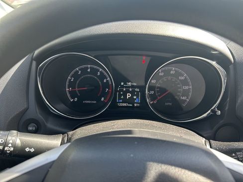 Used 2020 Mitsubishi Outlander Sport ES FWD image 13