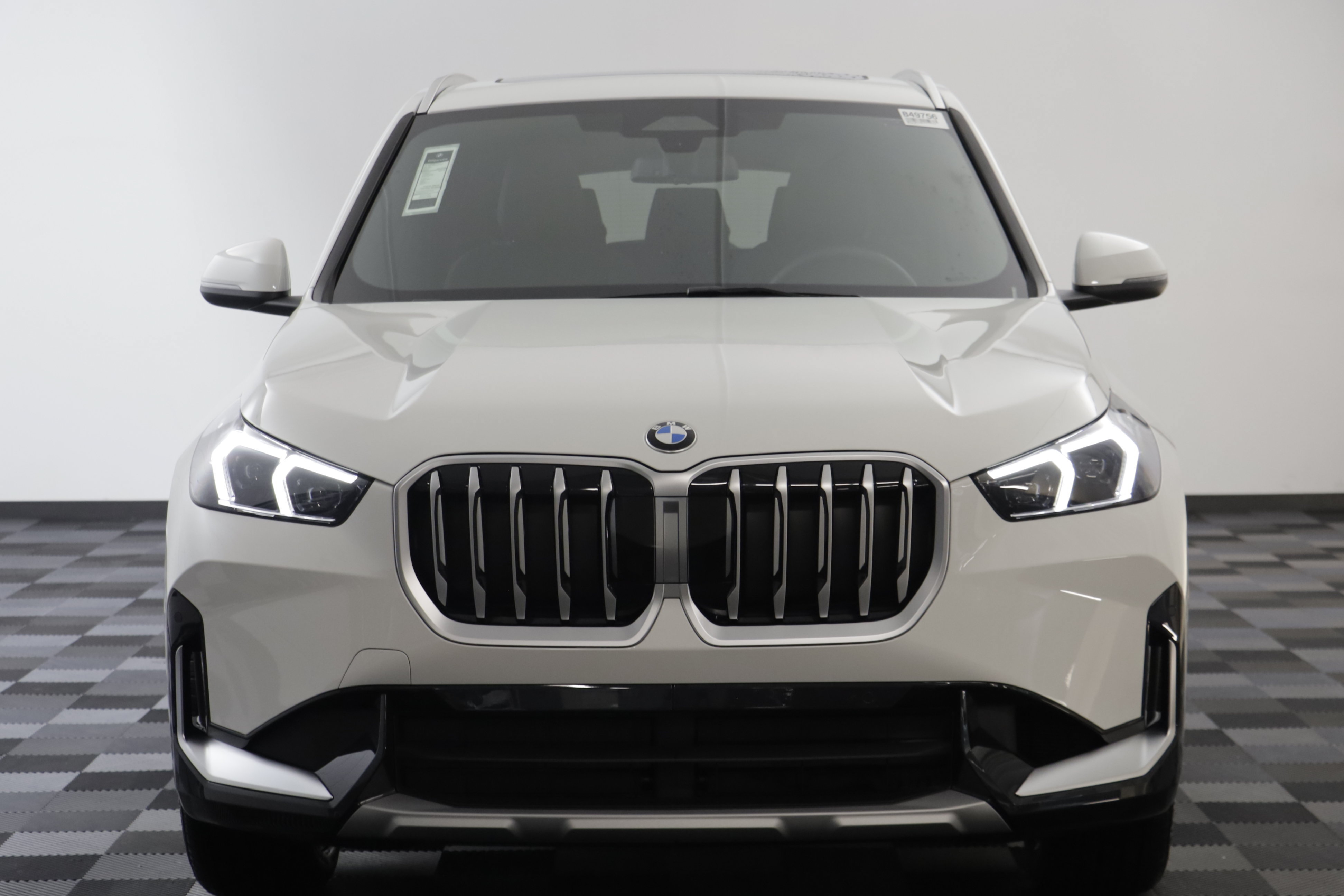 New 2027 BMW X1 xDrive28i AWD/4WD image 22