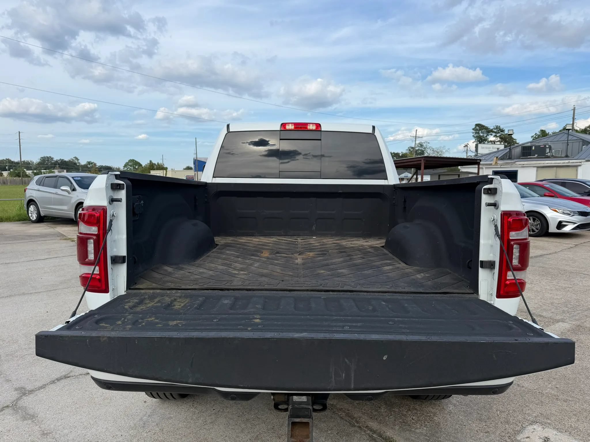 Used 2024 RAM 2500 Big Horn w/ Level 2 Equipment Group AWD/4WD image 4