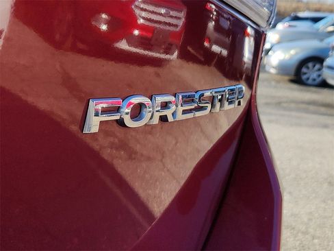 Used 2020 Subaru Forester Premium image 30