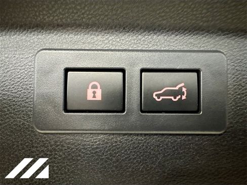 Used 2022 Subaru Forester Touring image 30