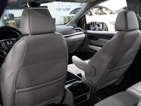 Used 2021 Honda Odyssey EX-L image 24