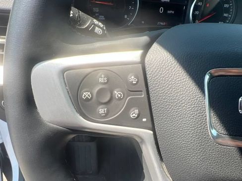 Used 2023 GMC Terrain SLT w/ LPO, Floor Liner Package AWD/4WD image 29