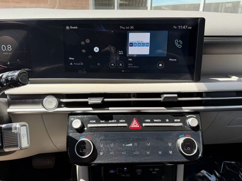 Used 2025 Hyundai Tucson Limited FWD image 19
