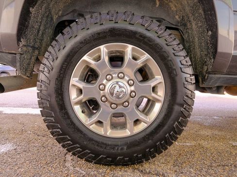 Used 2021 RAM 2500 Laramie image 44