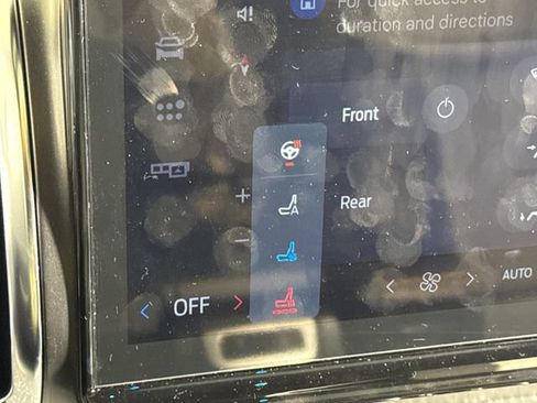 Used 2025 Ford Expedition Tremor AWD/4WD image 43