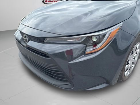 Used 2025 Toyota Corolla LE FWD image 35