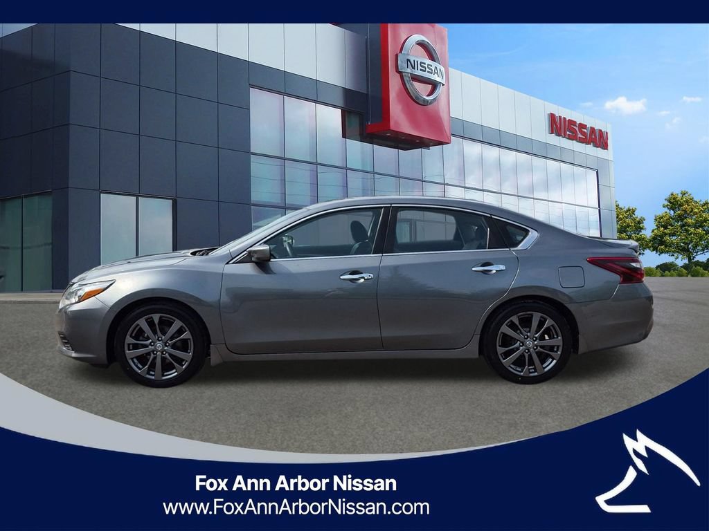 Used 2018 Nissan Altima 2.5 SR w/ SR Special Edition FWD image 2