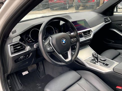 Used 2019 BMW 330i 330i w/ Driving Assistance Package image 16