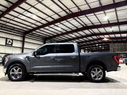 Used 2021 Ford F150 XLT w/ Equipment Group 302A High RWD image 8
