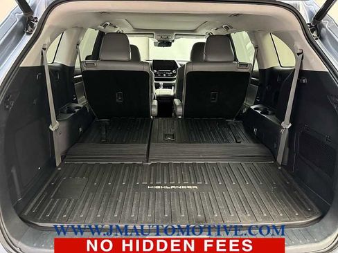 Used 2021 Toyota Highlander Platinum image 18