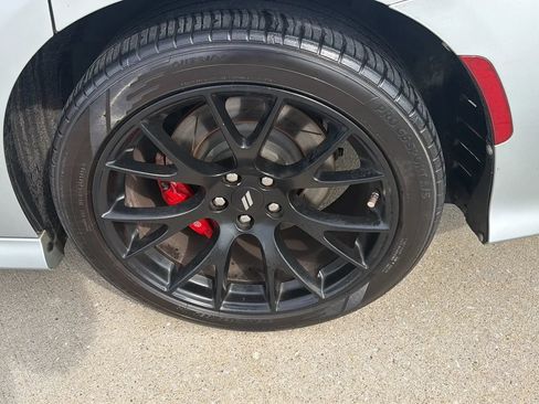 Used 2019 Dodge Charger Scat Pack w/ Dynamics Package RWD image 34