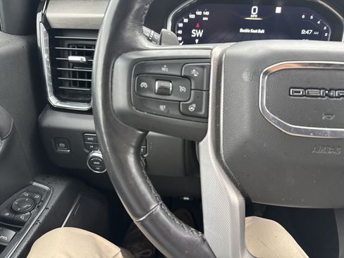 Used 2022 GMC Sierra 1500 Denali AWD/4WD image 18