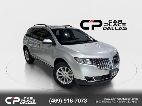 Used 2012 Lincoln MKX FWD image 1