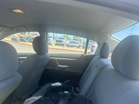 Used 2012 Nissan Sentra 2.0 S FWD image 21