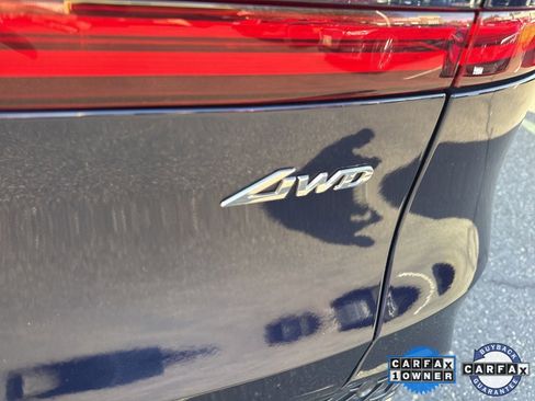 Used 2025 Genesis GV70 2.5T w/ Select Package image 13