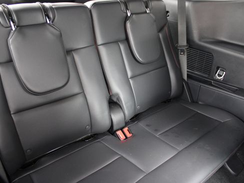 Used 2025 Ford Explorer ST image 16