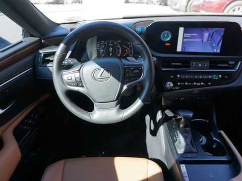 Used 2024 Lexus ES 350 w/ Premium Package image 6
