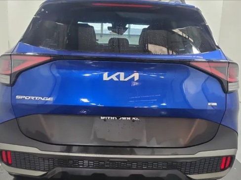 Used 2023 Kia Sportage X-Line w/ X-Line Premium Package image 3