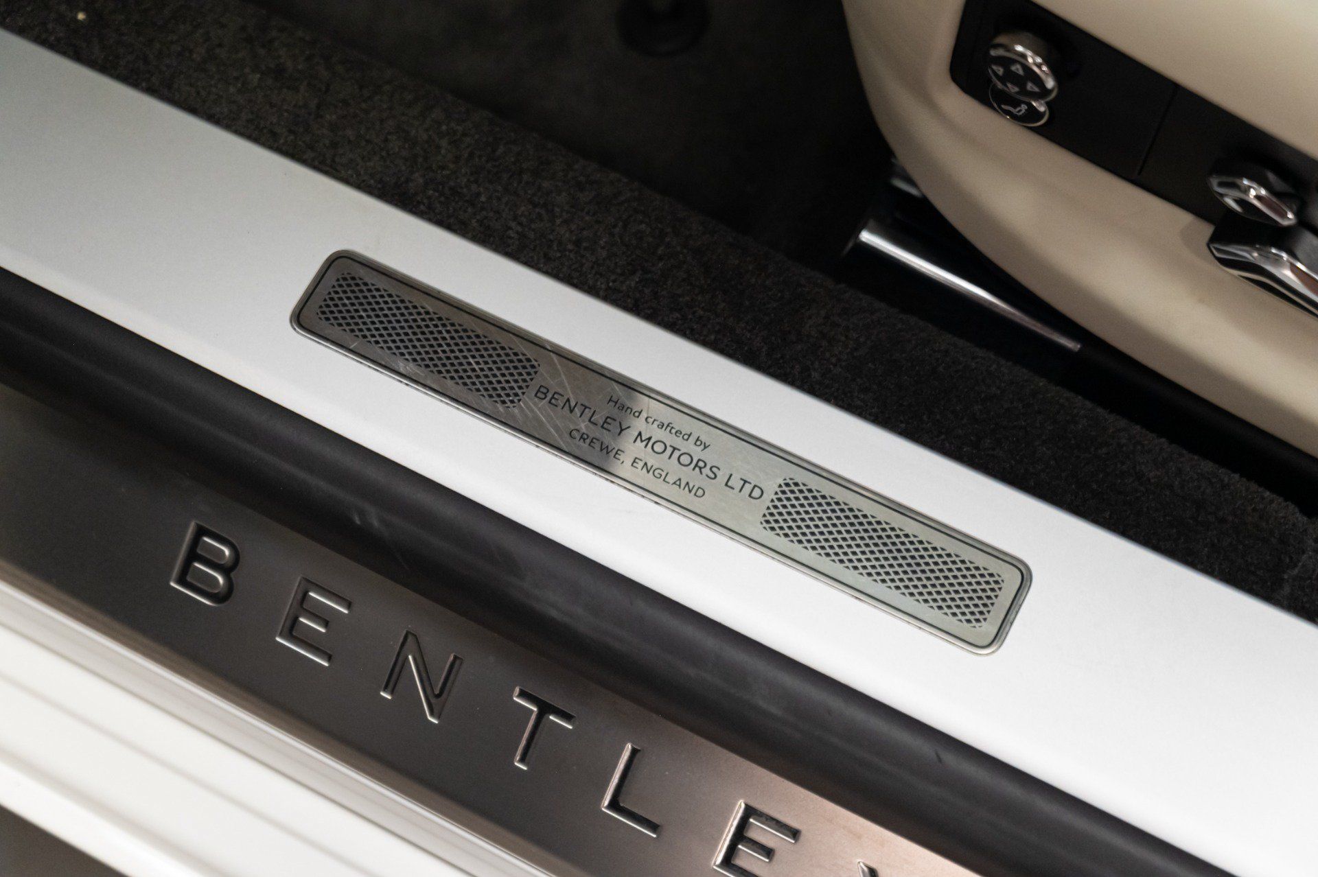Used 2021 Bentley Flying Spur W12 AWD/4WD image 32