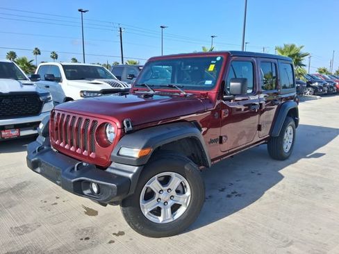 Used 2022 Jeep Wrangler Unlimited Sport AWD/4WD image 3